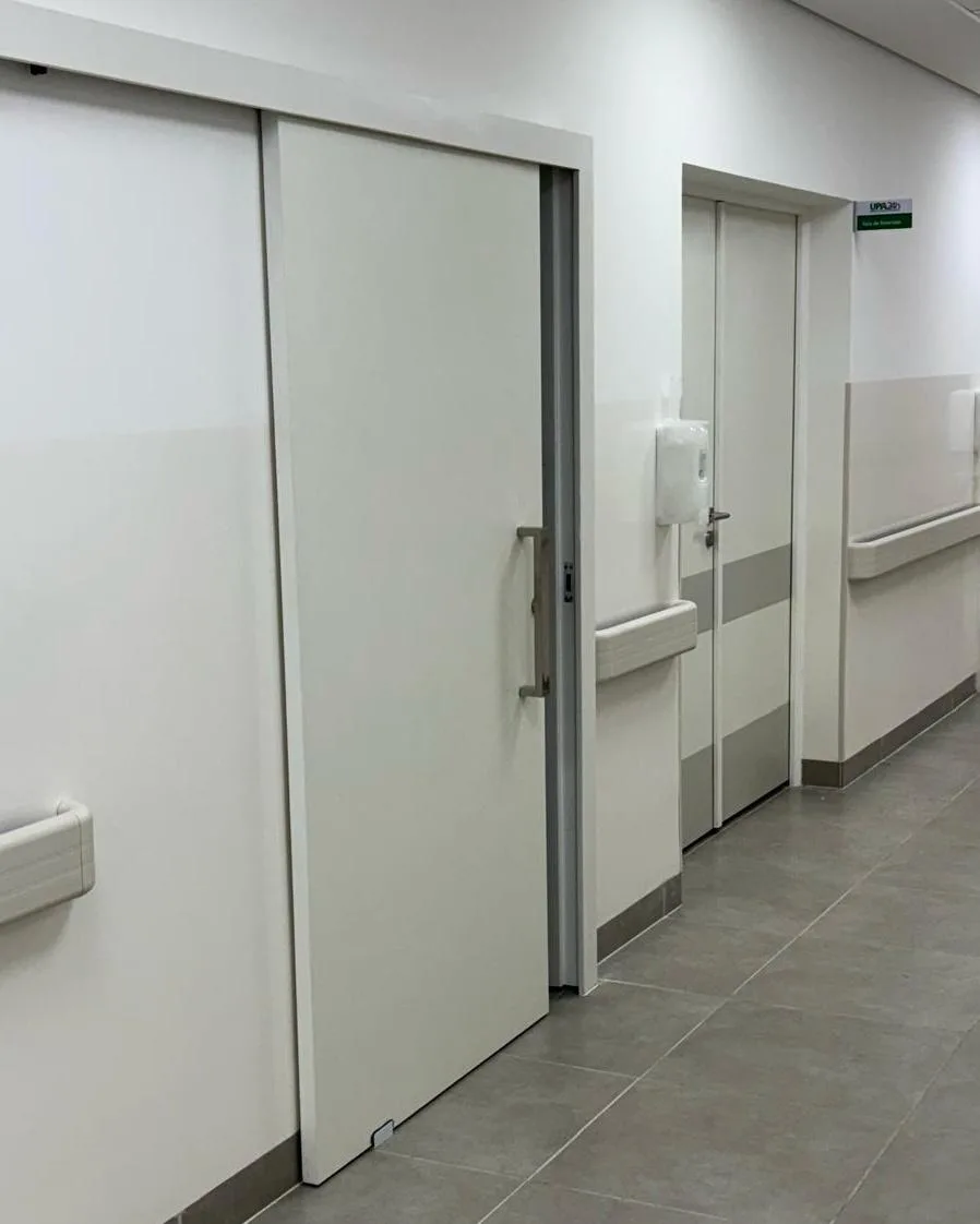 Obra com porta Pertinaz 8